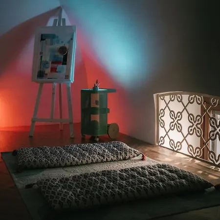 Marart The Living Art Apartment *