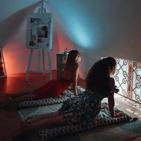 Marart The Living Art Apartment *